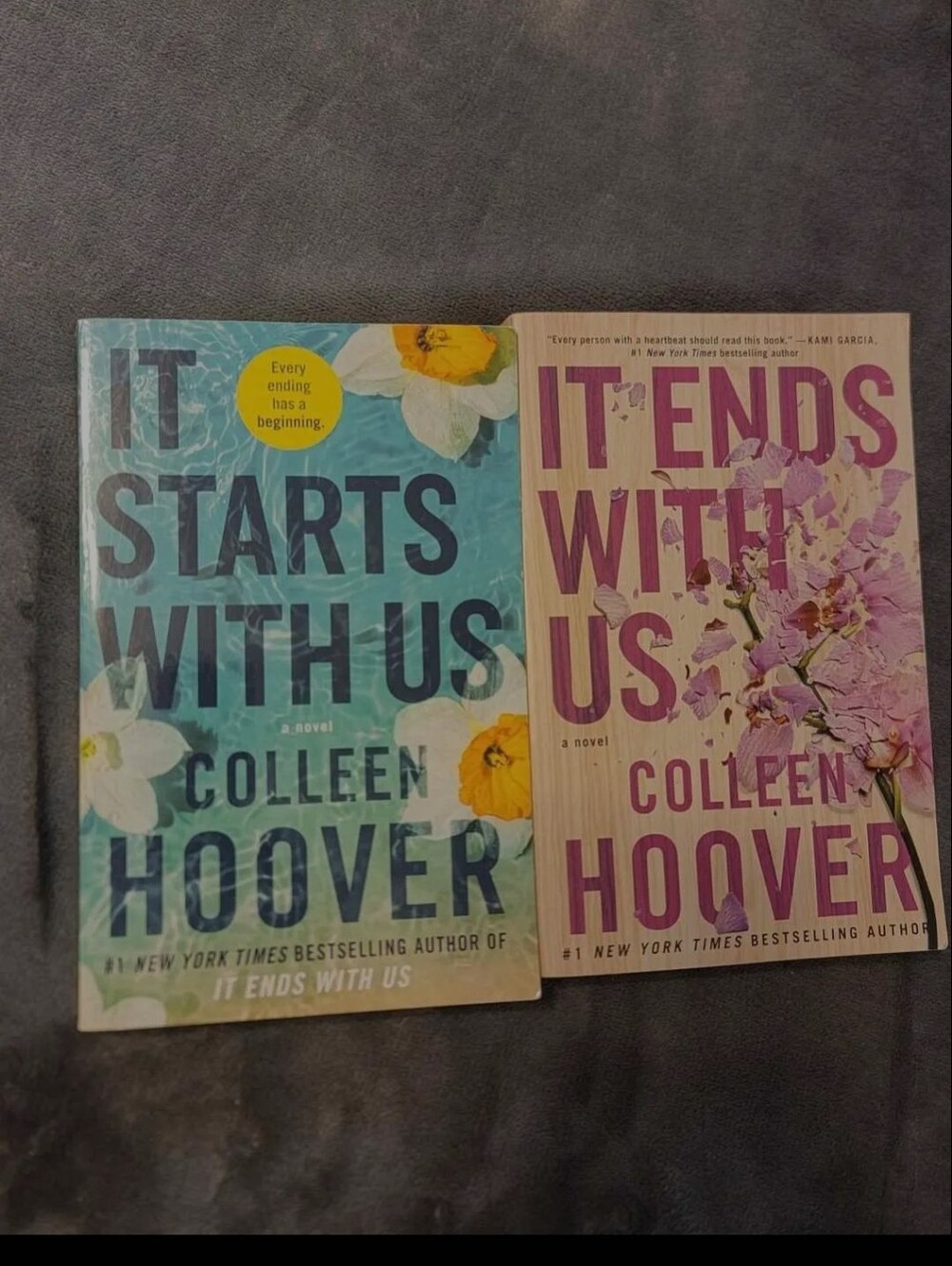 Colleen Hoover Novel Set - It Starts With Us & It Ends With Us